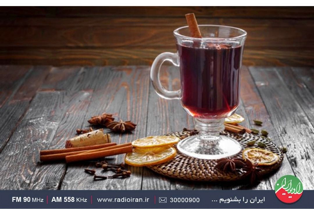 نوشیدنی گرم انار و لیمو مناسب فصل زمستان