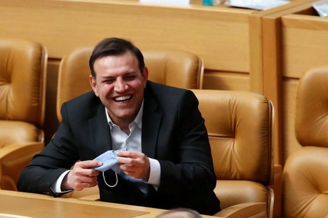 عزیزی خادم اخراجی فوتبال 