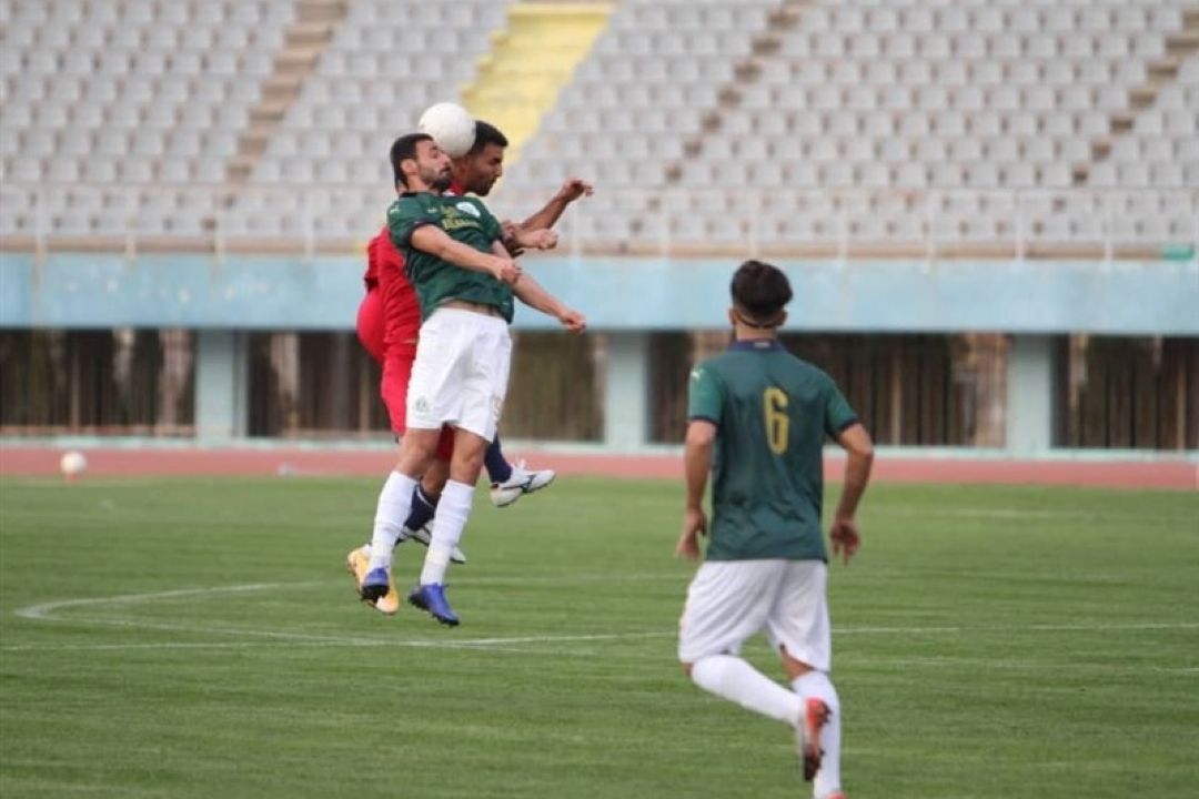 پخش زنده آلومینیوم اراك_نساجی مازندران از رادیو ورزش