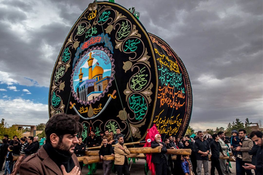 نخل گردانی یزدی ها را بشنوید!